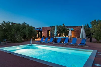 Idyllisches Ferienhaus zwischen Tribunj und