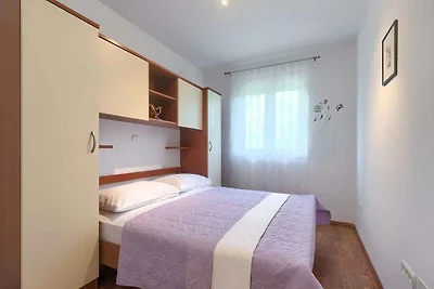 Ferienwohnung mit Balkon und Klimaanlage