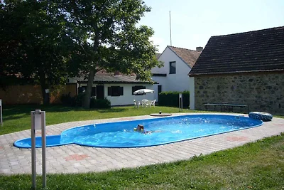 Ferienwohnung mit WLAN, gepflegtem Garten, Te