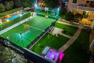 Ferienwohnung Unterkunft mit Pool