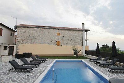 Villa mit Klimaanlage und Pool