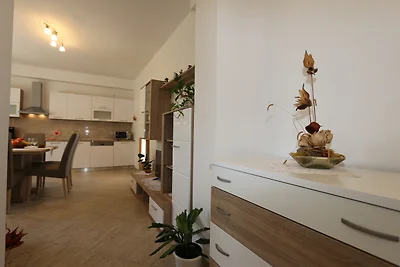 Ferienwohnung mit Terrasse und Klimaanlage