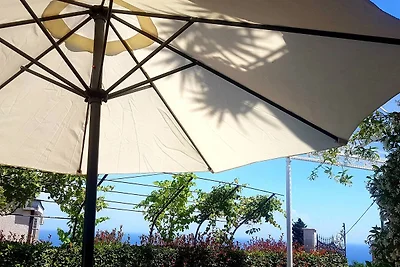 Ferienwohnung mit Terrasse und Pool