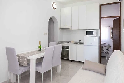 Ferienwohnung mit Terrasse und Meerblick