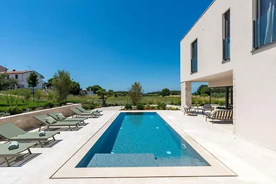 Ein schönes, modernes Ferienhaus in unmittelb