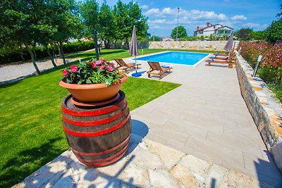 Ferienwohnung mit Klimaanlage und Pool