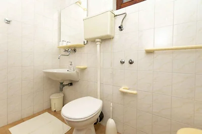 Ferienwohnung mit Terrasse und Grill