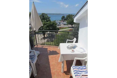 Ferienwohnung im Ortzentrum 100 m vom Strand