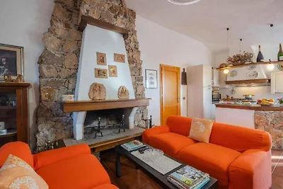 Ferienhaus im Grünen, bequem zu den Stränden