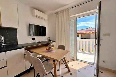 Ferienwohnung 20 m vom Strand und Meerblick