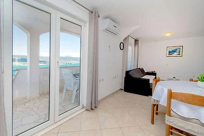 Ferienwohnung mit Balkon und Meerblick