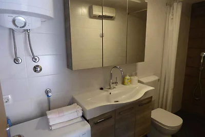 Studio mit Gemeinschaftsterrasse und Grill