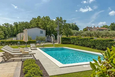 FerienHaus mit Klimaanlage und Aussenpool