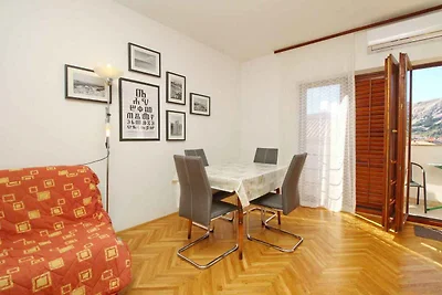 Ferienwohnung mit Balkon und Klimaanlage