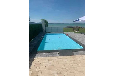 Ferienwohnung mit eigenem Strand, WLAN und