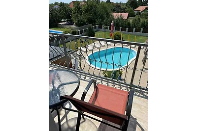 Ferienwohnung mit beheiztem Pool und Internet