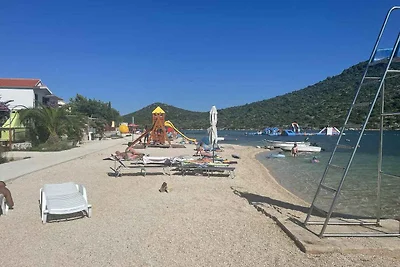 Gemütliche Ferienwohnung Mirna in Rogoznica m