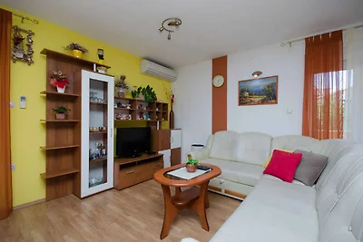 Ferienwohnung mit Balkon und Grill