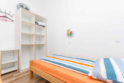 Ferienwohnung mit Klimaanlage und Terrasse