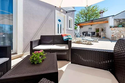 Ferienhaus mit Aussenpool
