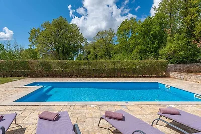 Villa mit Klimaanlage und Pool