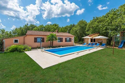 Ferienhaus mit privatem Pool und grossem