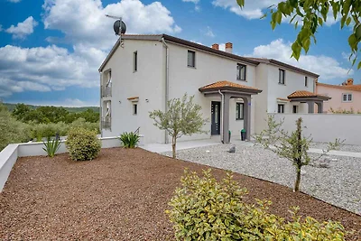 Villa mit Klimaanlage und Pool