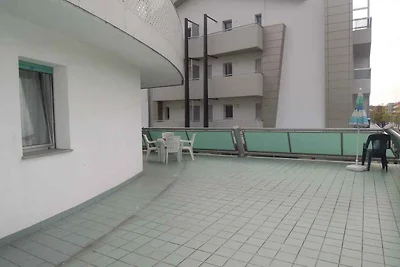 Ferienwohnung mit Klimaanlage und Balkon