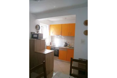 Ferienwohnung mit Terrasse, nur 30m vom Meer