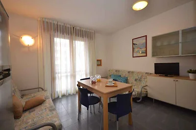 Studio mit Klimaanlage und Balkon