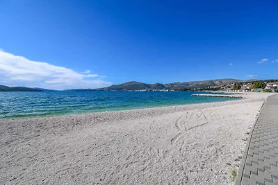 Ferienwohnung mit Terrasse und Klimaanlage