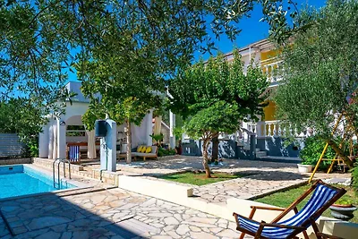 Ferienhaus mit Pool