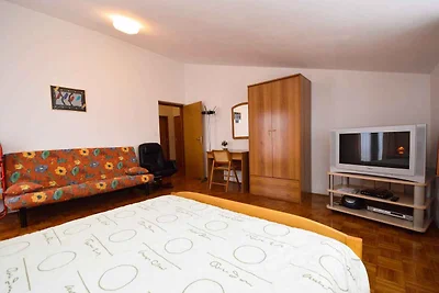 Ferienwohnung mit Terrasse und Klimaanlage