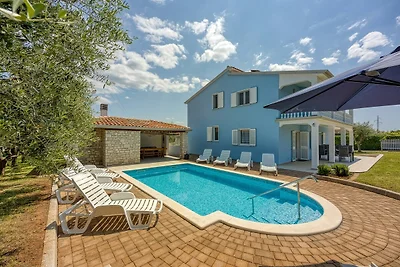 Villa mit privatem Pool und Garten