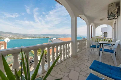 Holiday flat family holiday Ciovo, Mastrinka