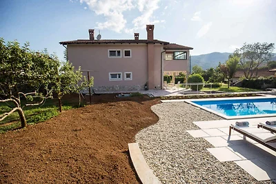 Ferienwohnung mit Pool und Klimaanlage