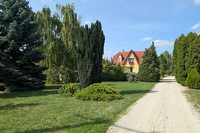 Ferienhaus mit Aussenpool, Grill und grossem