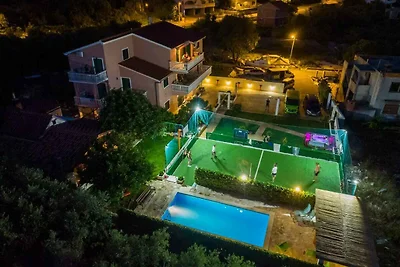 Ferienwohnung Unterkunft mit Pool