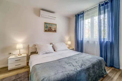 Ferienwohnung mit Balkon und Meerblick