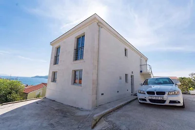 Ferienwohnung mit Terrasse und Klimaanlage
