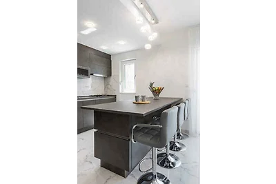 Ferienwohnung mit Balkon und Meerblick
