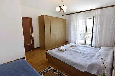 Ferienwohnung mit drei Schlafzimmern, Terrass