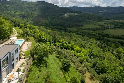 Villa mit Klimaanlage und Pool