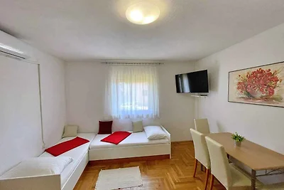 Ferienwohnung mit Terrasse und Klimaanlage