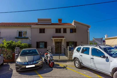 Ferienwohnung mit Garten und Klimaanlage