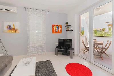 Ferienwohnung mit Balkon und Klimaanlage