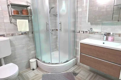 Ferienwohnung mit Balkon und Klimaanlage