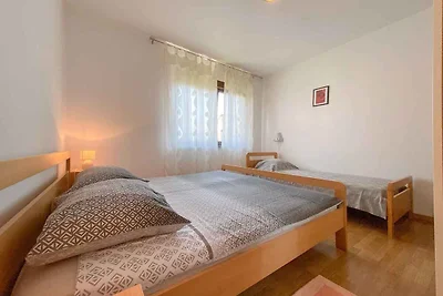 Ferienwohnung mit Klimaanlage, WLAN, Balkon m