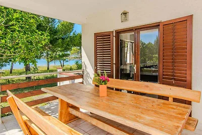 Komfortables Ferienhaus Kurta mit Meerblick i