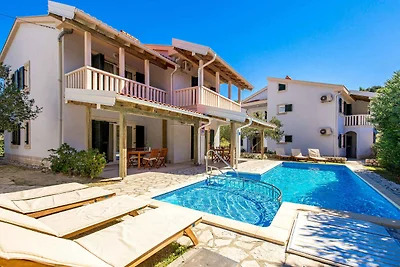 Charmantes Ferienapartment Pavica in Palit au